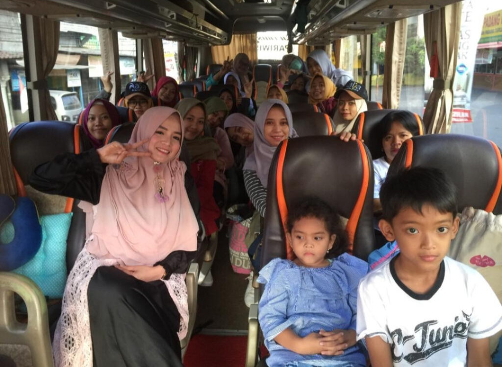 Galeri Perjalanan Acropolis Bersama Client