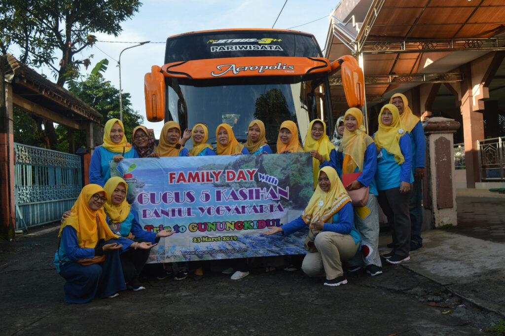 sewa bus jogja murah