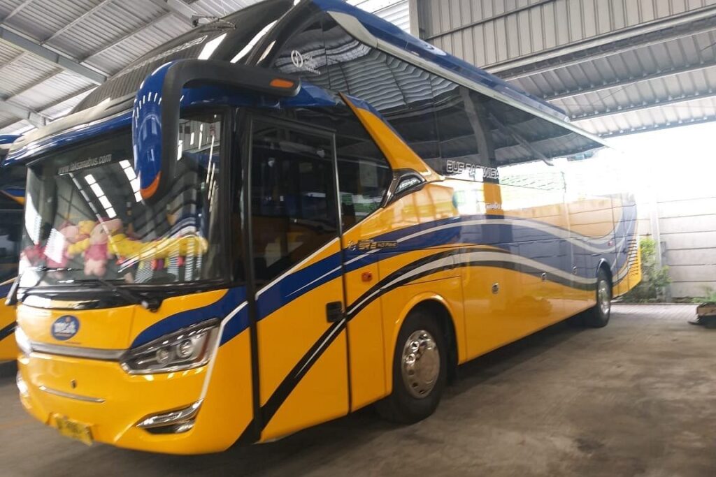 Sewa Bus Pariwisata Transportasi Keliling Wisata Jogja